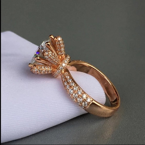 New Rose Gold Diamond Lady Beautiful Ring 💍 - Picture 3 of 4